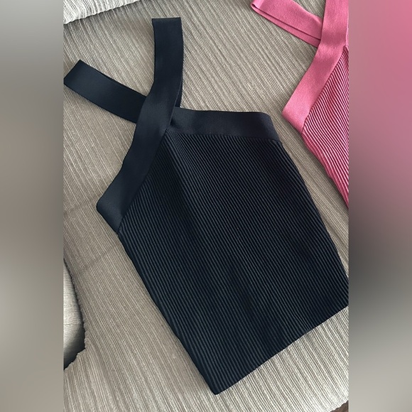 Babaton Black Ribbed Criss Cross Tank - Picture 2 of 3